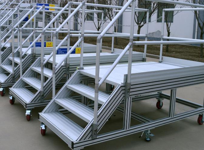 铝型材楼梯平台系统—专业的超能性价比